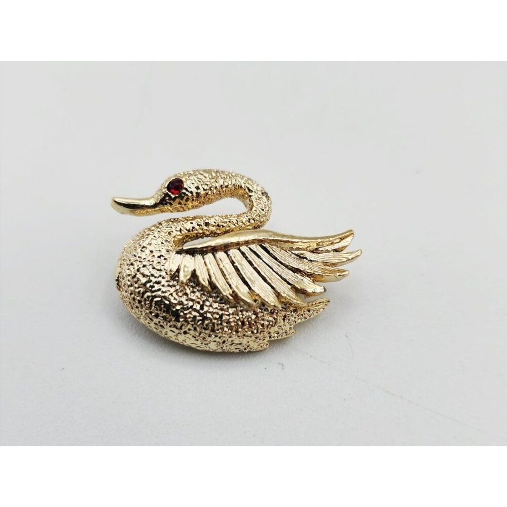 Swarovski Gold tone swan brooch pin 3/4"